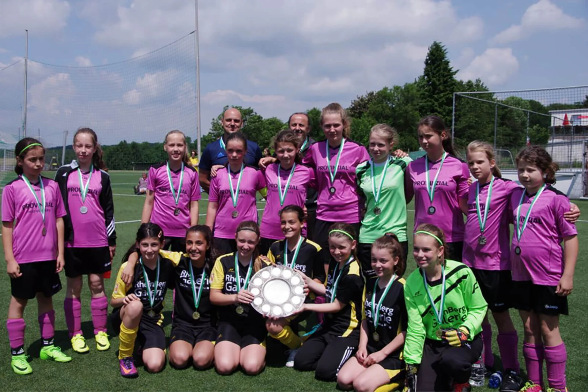 Unsere Mädchen müssen sich starken Bergisch Gladbacherinnen unglücklich geschlagen geben