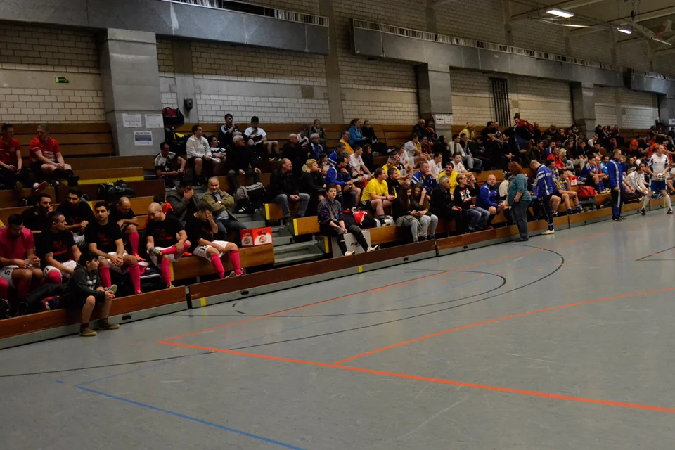 Wieder einmal sehr gut besucht war das Betriebs- und Freizeitmannschaftenturnier des BSV Bielstein Wieder einmal sehr gut besucht war das Betriebs- und Freizeitmannschaftenturnier des BSV Bielstein