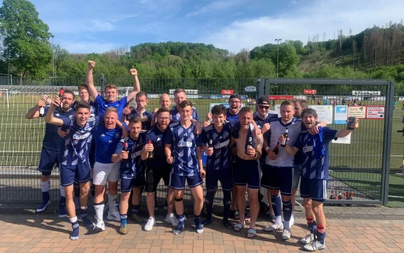 Erste Herren (Kreisliga B): Torreicher Derbysieg gegen Drabenderhöhe