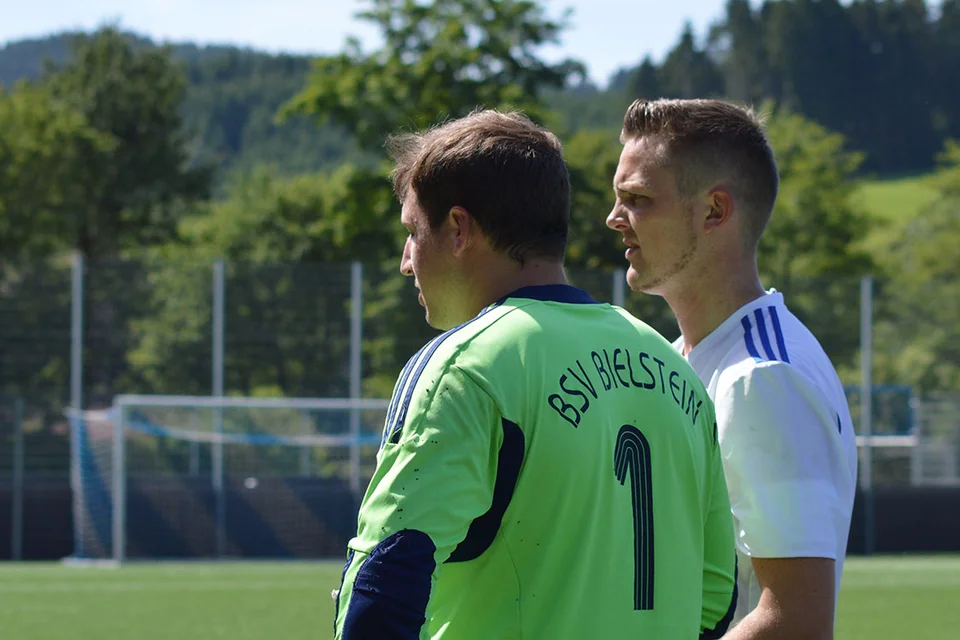 Gespräch unter Torwartkollegen: Florian Last im Dialog mit Jan Böhl