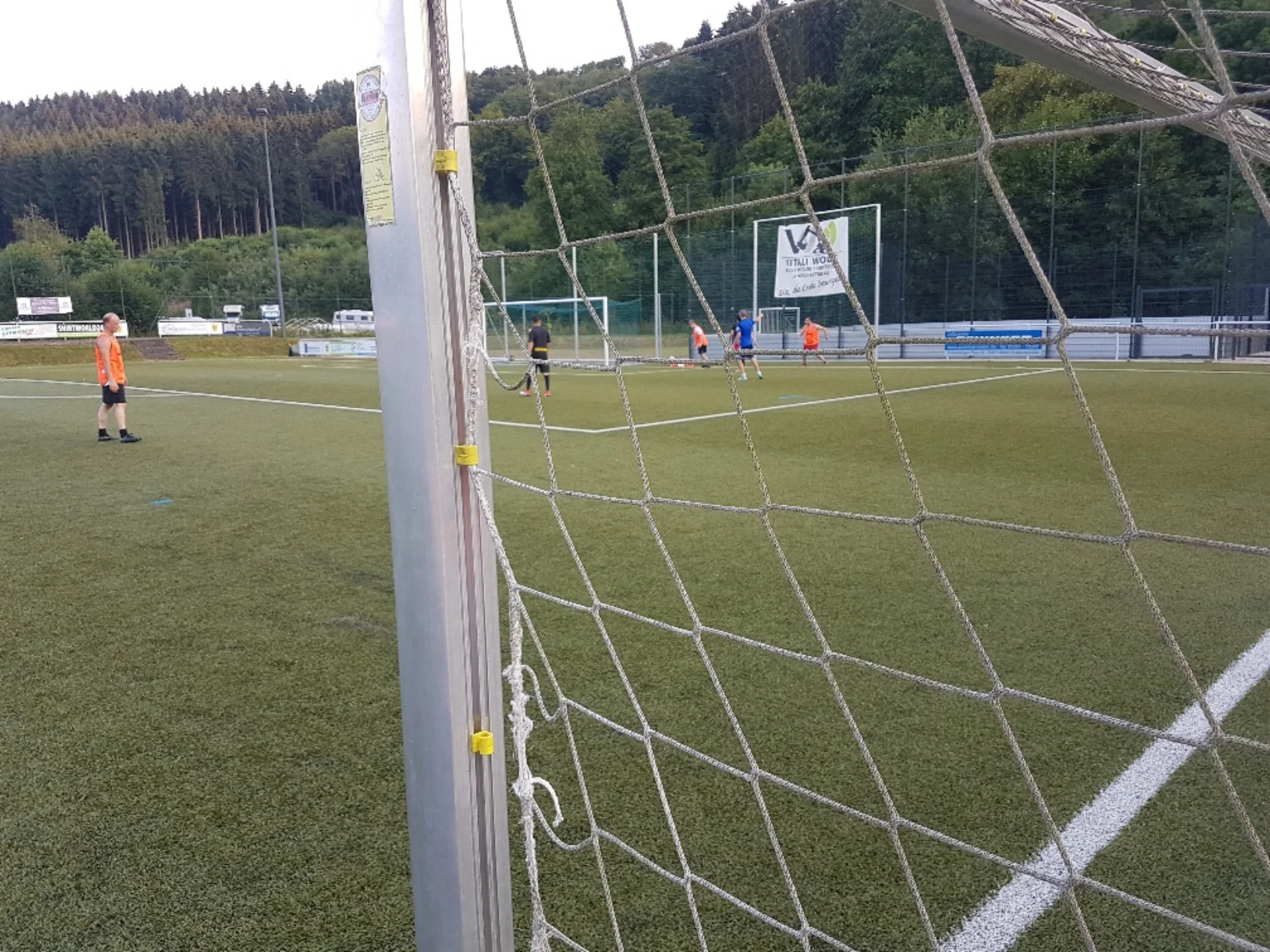 Vorbereitung auf die neue Saison in der Dr. Kind Arena