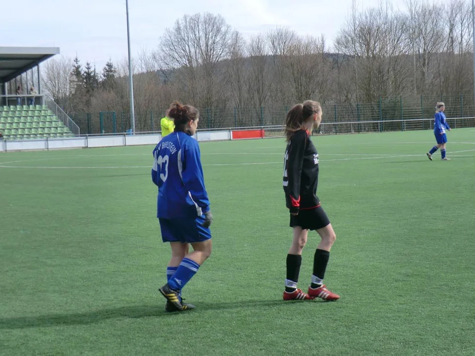 Nici Schmidt hatte ihre Gegenspielerin jederzeit im Griff Nici Schmidt hatte ihre Gegenspielerin jederzeit im Griff