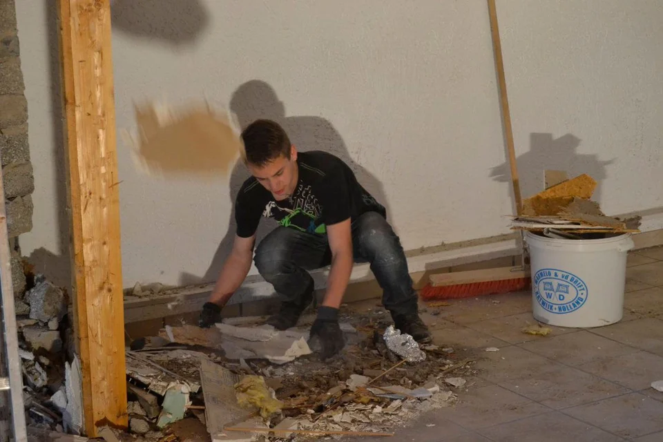 ... werden von Sven Sadowksi zusammengekehrt ... werden von Sven Sadowksi zusammengekehrt