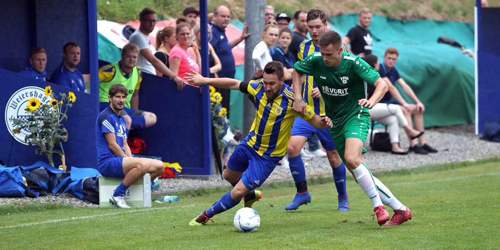 Packendes Duell: Im Spiel um Platz 5 ging es zwischen Bröltal und Bielstein heiß her