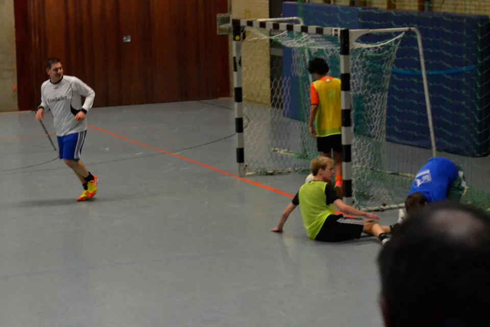 Schönes Tor: Sandro Gereke trifft aus spitzem Winkel dreißig Sekunden vor Schluss Schönes Tor: Sandro Gereke trifft aus spitzem Winkel dreißig Sekunden vor Schluss