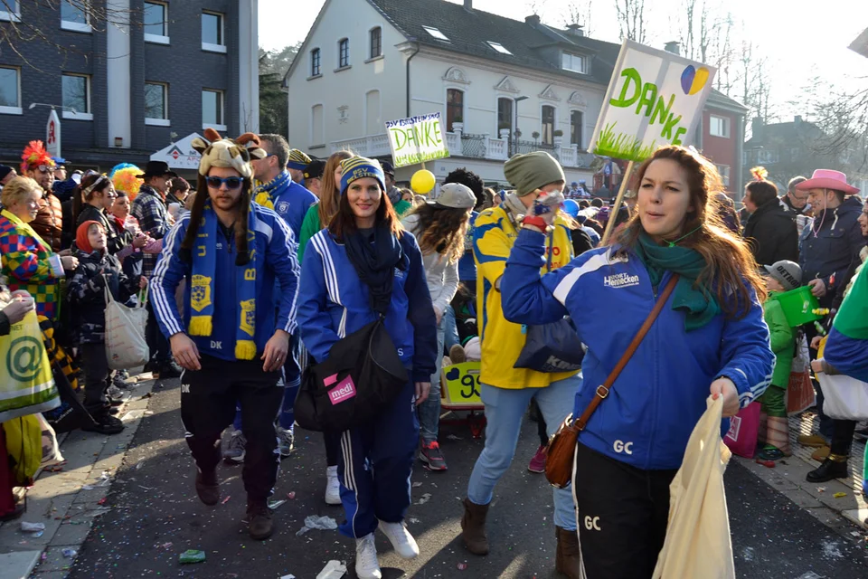 ... und im Speziellen Goli Chahardahcherik ... ... und im Speziellen Goli Chahardahcherik ...