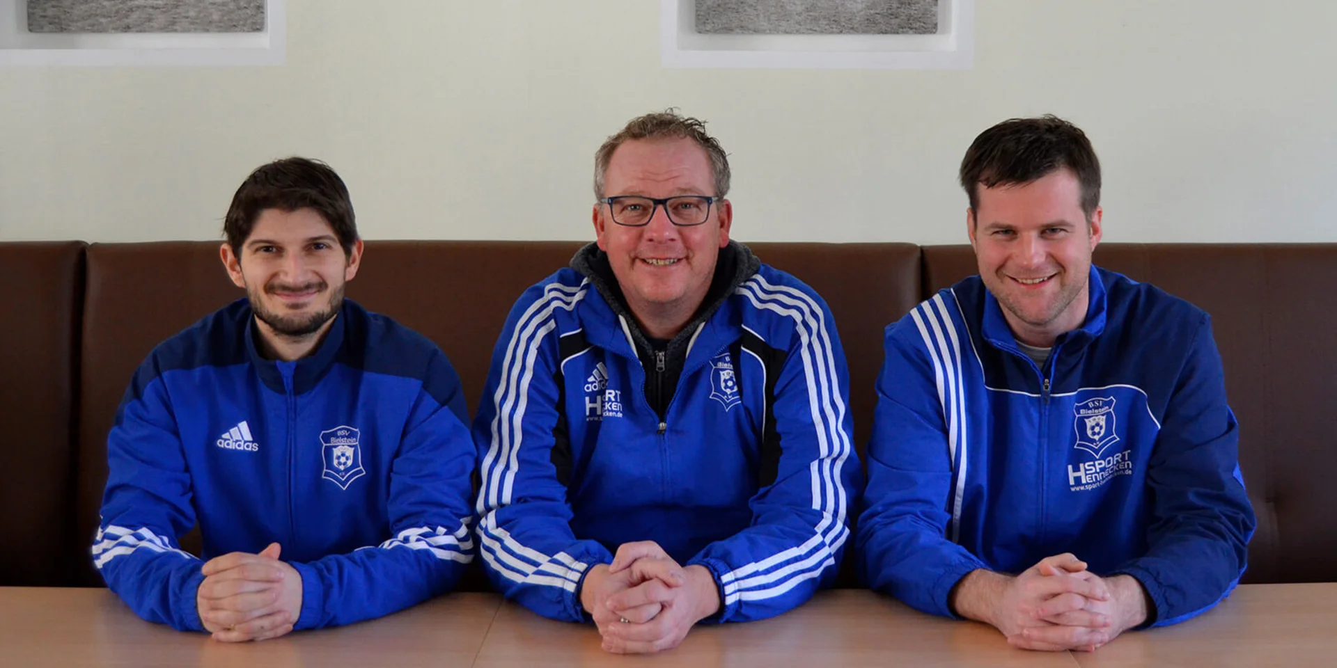 Georgios Xanthoulis, Thorsten Prangenberg und Christof Fries bei der Vorstellung des neuen Trainerteams im Bielsteiner Vereinshaus