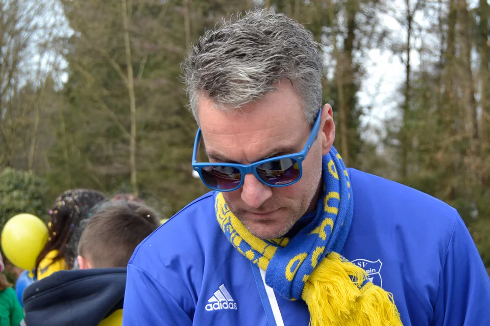 Alles im Blick, trotz Sonnenbrille: Holger Schulte Alles im Blick, trotz Sonnenbrille: Holger Schulte