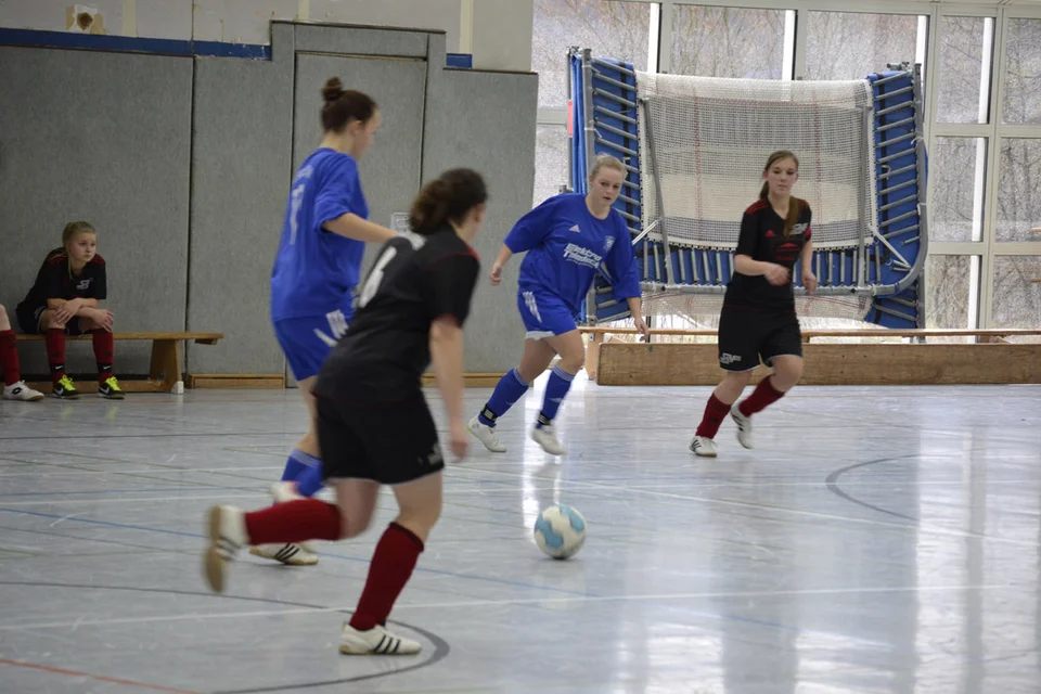 ... und leitet im Anschluss den Angriff über Sarah Kapp ein