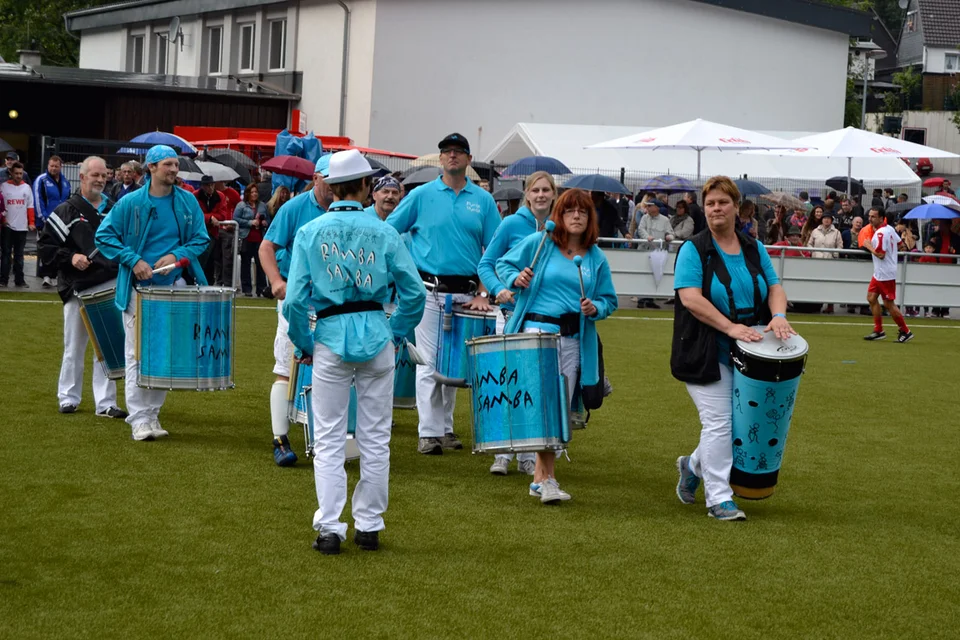 Die Trommelgruppe Ramba Zamba ...