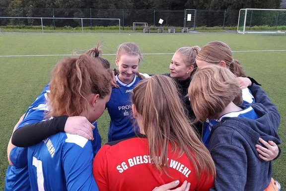 U17 Juniorinnen (Kreispokal): Souveräner Sieg gegen Hochwald U17 Juniorinnen (Kreispokal): Souveräner Sieg gegen Hochwald