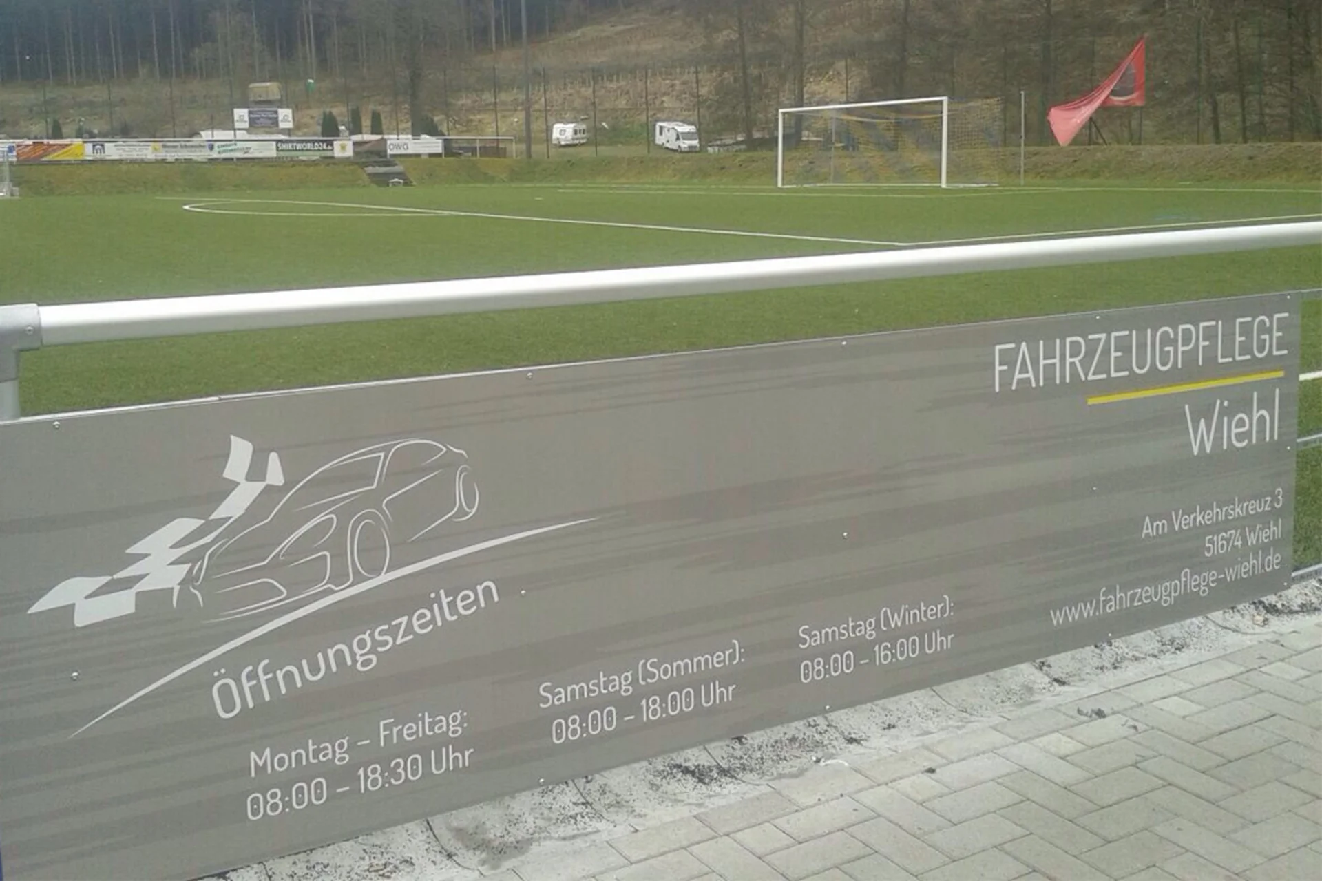 Immer mehr Unternehmen entscheiden sich für eine Bandenwerbung beim BSV Bielstein