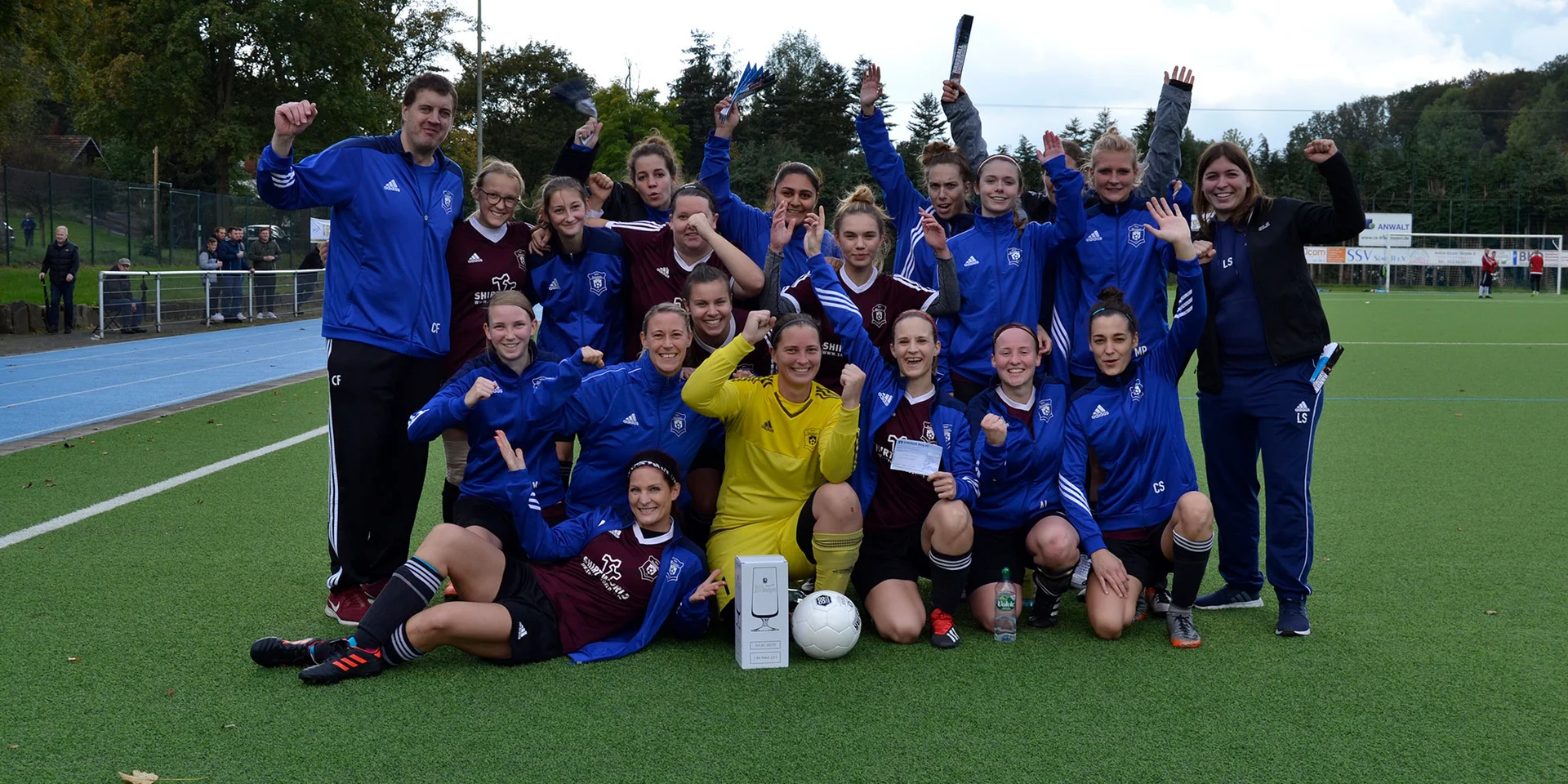 Carsten Fricke (links) und Horst Adomeit (nicht im Bild) hören im Sommer 2021 als Trainer der Damenmannschaften auf