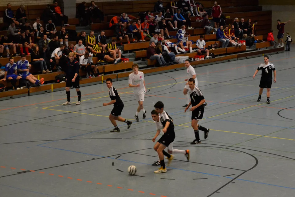 Die Vorjahressieger der Kosmos Boys hingegen ... Die Vorjahressieger der Kosmos Boys hingegen ...