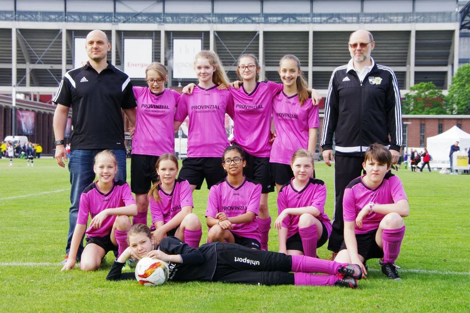 ... und beim offiziellen Foto ... und beim offiziellen Foto