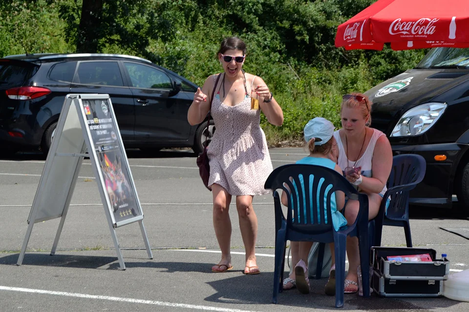Verantwortlich für die Kinderbespaßung: Cathrin Heim und Lena Naeschen Verantwortlich für die Kinderbespaßung: Cathrin Heim und Lena Naeschen