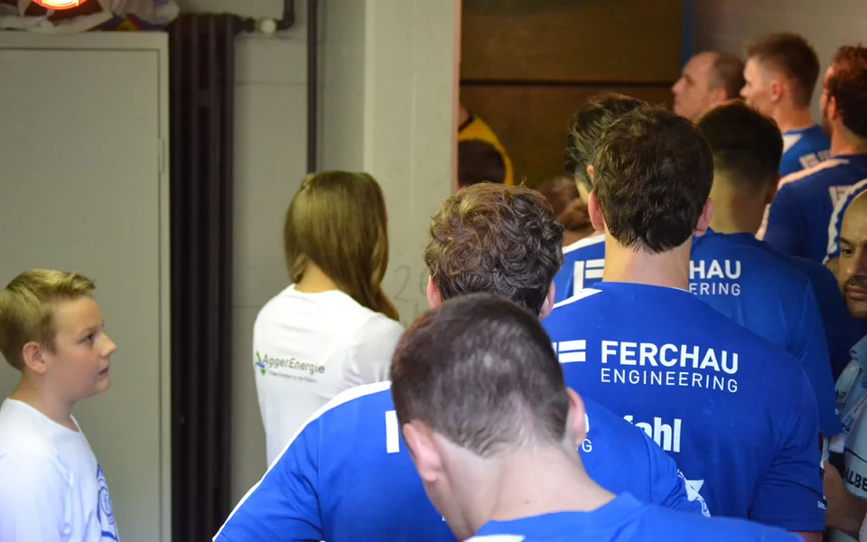 Visierte VfL-Topspieler Adrian Pfahl des Öfteres: Jonas Visierte VfL-Topspieler Adrian Pfahl des Öfteres: Jonas