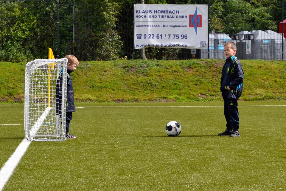 Den Anfang machte unsere Jugend, die zwischen 11 und 15 Uhr mit verschiedenen Aktivitäten bespaßt wurde