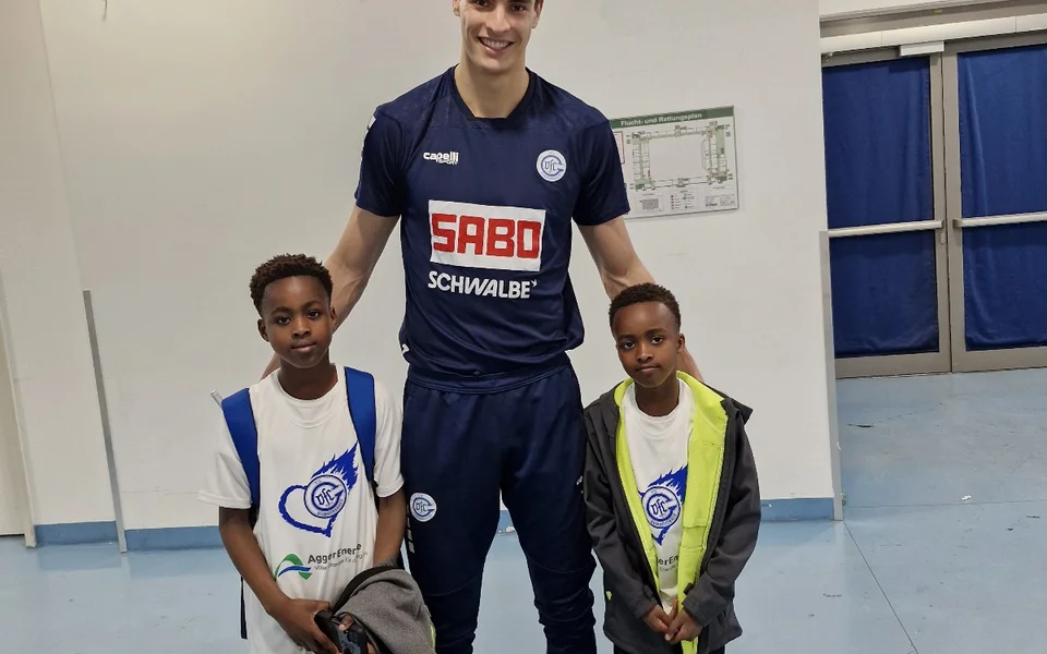 ... wie Gummersbachs Star Julian Köster ... wie Gummersbachs Star Julian Köster