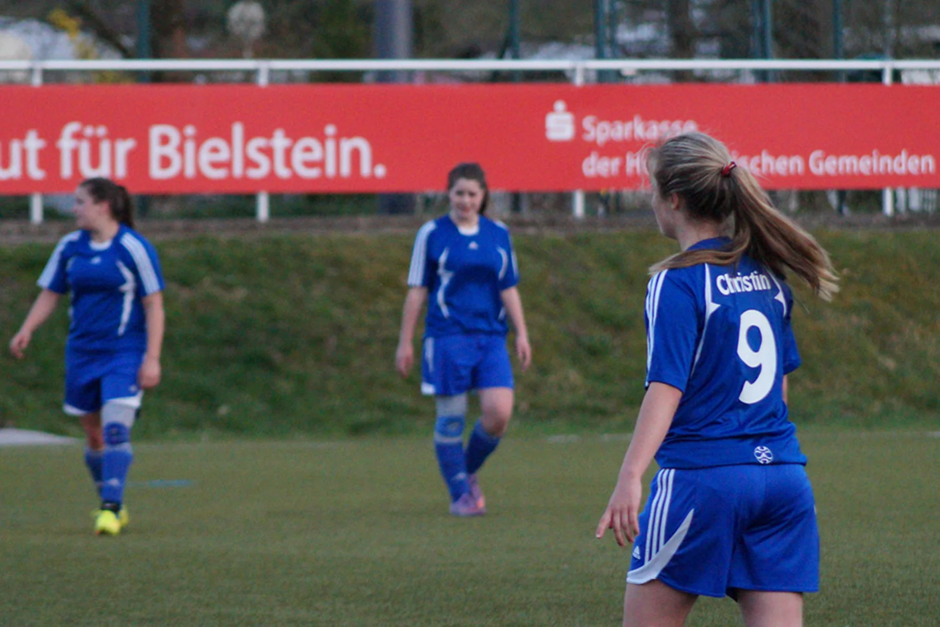 Die Mädchen nahmen den Kampf gegen Untereschbach an und gewannen verdient