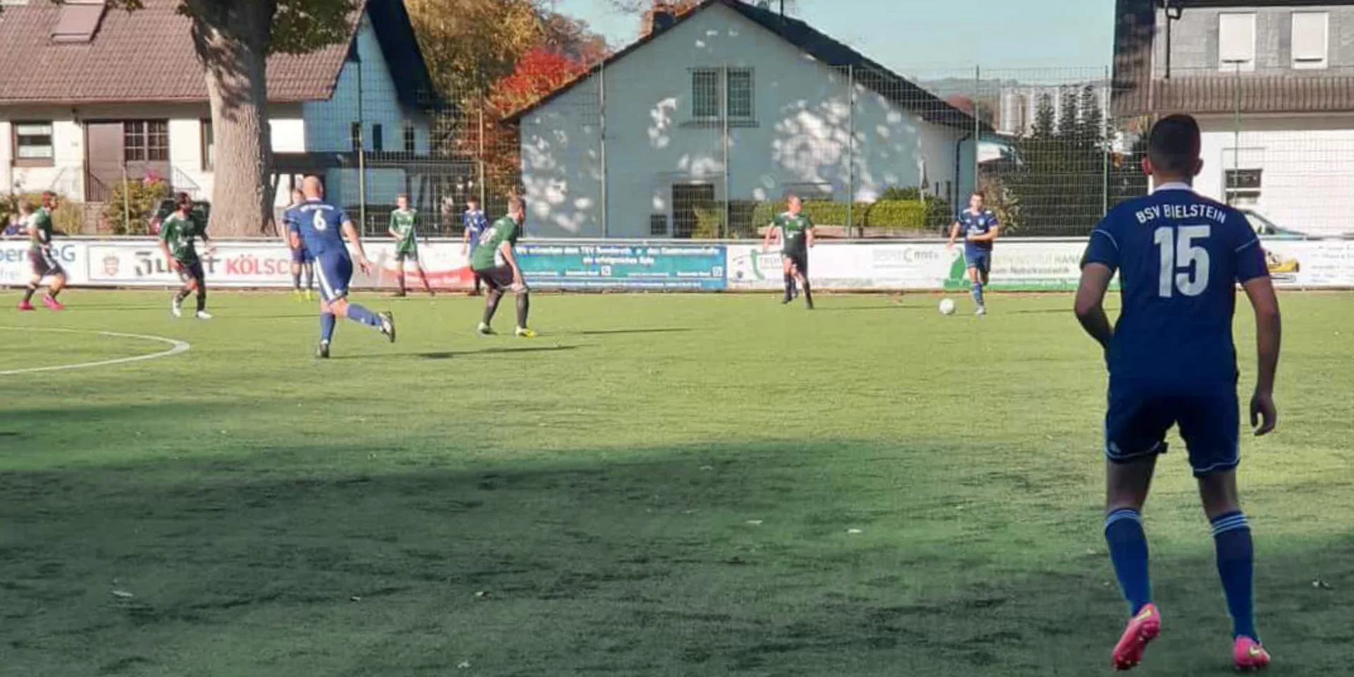 Unsere Dritte Herren im Angriff beim Auswärtsspiel in Ründeroth