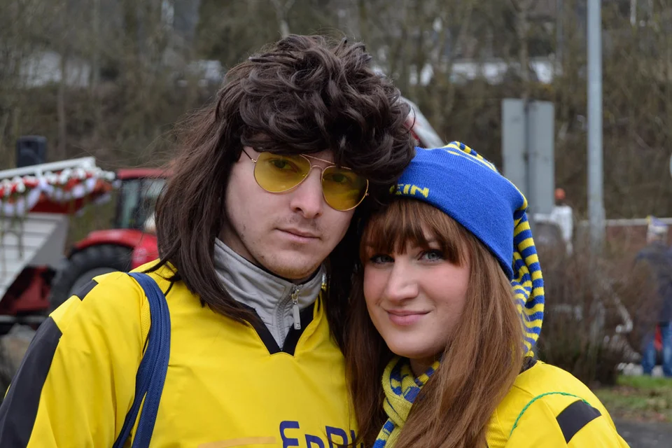 Rosenmontagszug-Premiere in Gemeinschaft feierte das Paar Hansi Wölfel und Christa Zultner Rosenmontagszug-Premiere in Gemeinschaft feierte das Paar Hansi Wölfel und Christa Zultner