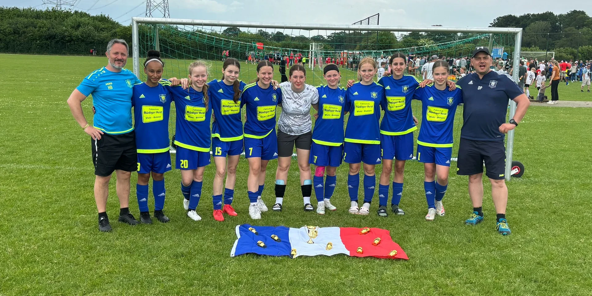 Beim internationalen Turnier in Zutphen erreichten unsere U15 Juniorinnen einen starken dritten Platz