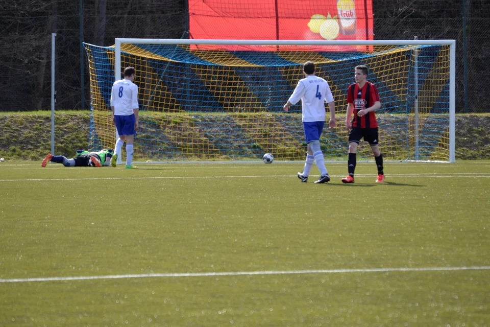 Lange Gesichter: die Bielsteiner nach dem Gegentreffer zum 0:1