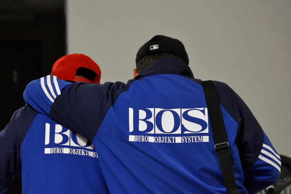 ... der sich umarmenden Spieler André Kühn und Marco Brachhetti ... der sich umarmenden Spieler André Kühn und Marco Brachhetti