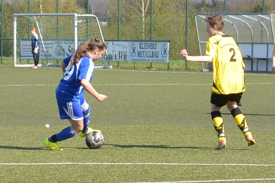 Bierdeckel und so: Annalena Müllenmeister lässt ihre Gegenspielerin alt aussehen Bierdeckel und so: Annalena Müllenmeister lässt ihre Gegenspielerin alt aussehen