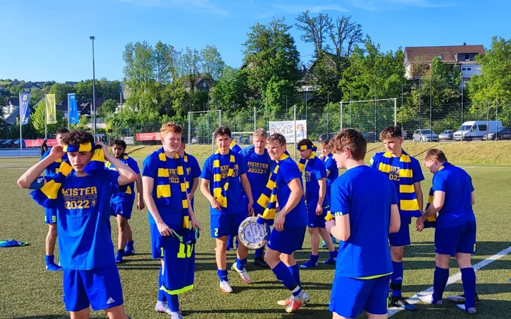 U19 Junioren werden Meister U19 Junioren werden Meister