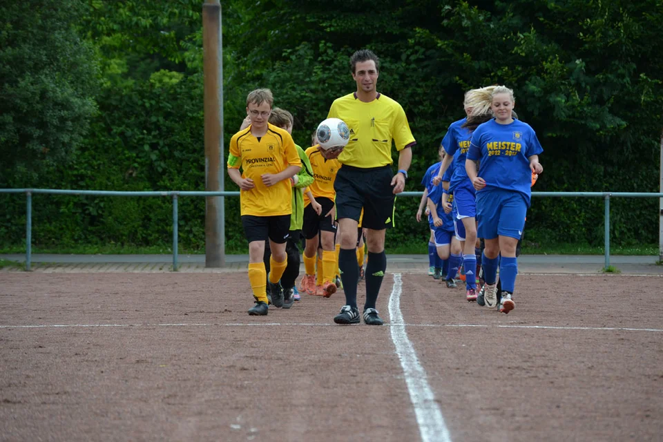 Unterschied zwischen Jungen und Mädchen? Unterschied zwischen Jungen und Mädchen?