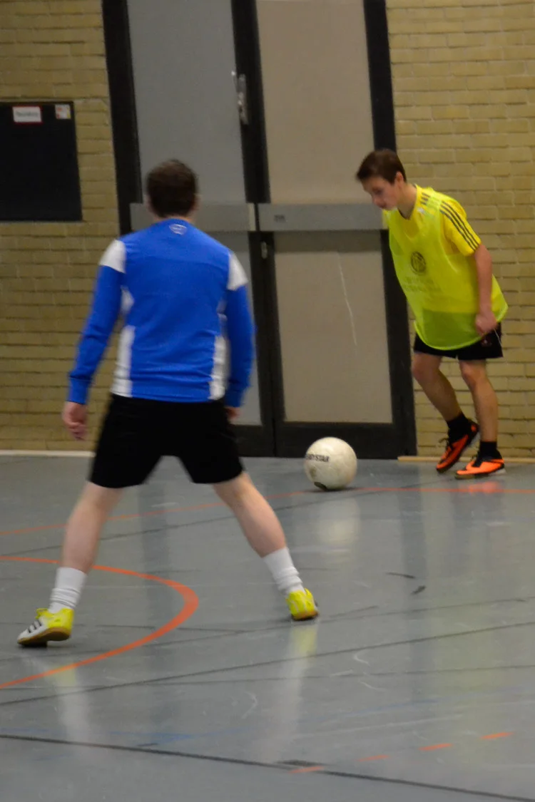 Kurzer Anlauf: Sven Sadowski bei der Ausführung einer Ecke Kurzer Anlauf: Sven Sadowski bei der Ausführung einer Ecke