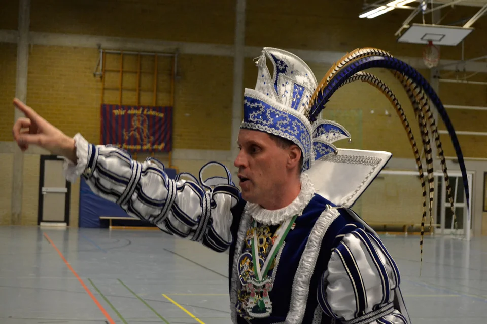 Ganz nah an den Fans: Prinz Mille vor dem tobenden Publikum Ganz nah an den Fans: Prinz Mille vor dem tobenden Publikum