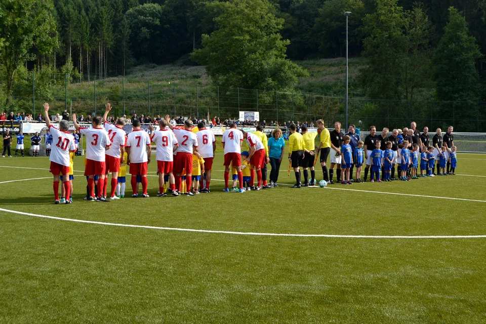 ... der 1. FC Köln spielte sein Programm sehr routiniert ab