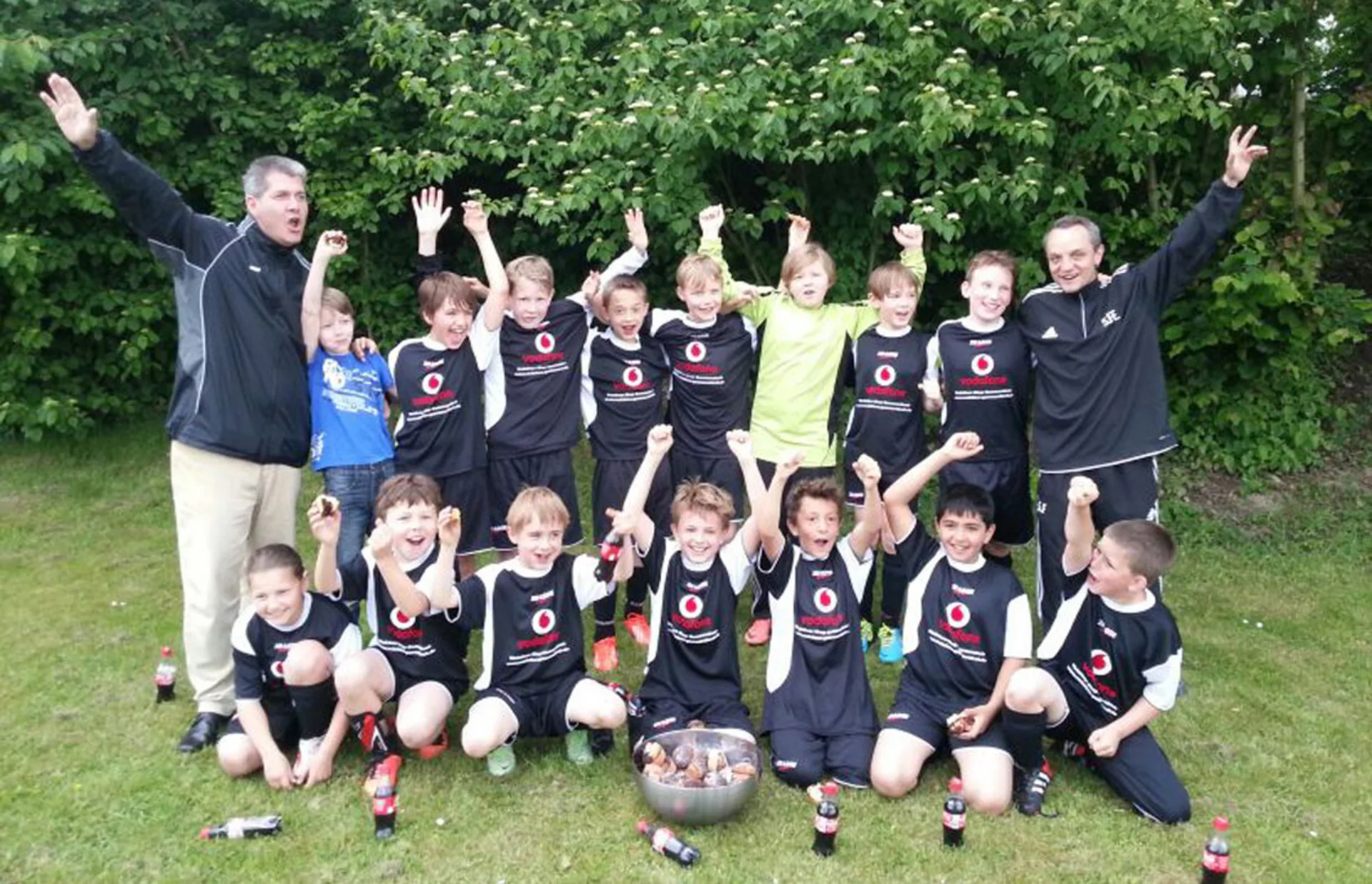 Dank des Sieges im Nachholspiel beenden unsere Nachwuchskicker die Saison auf Platz 1