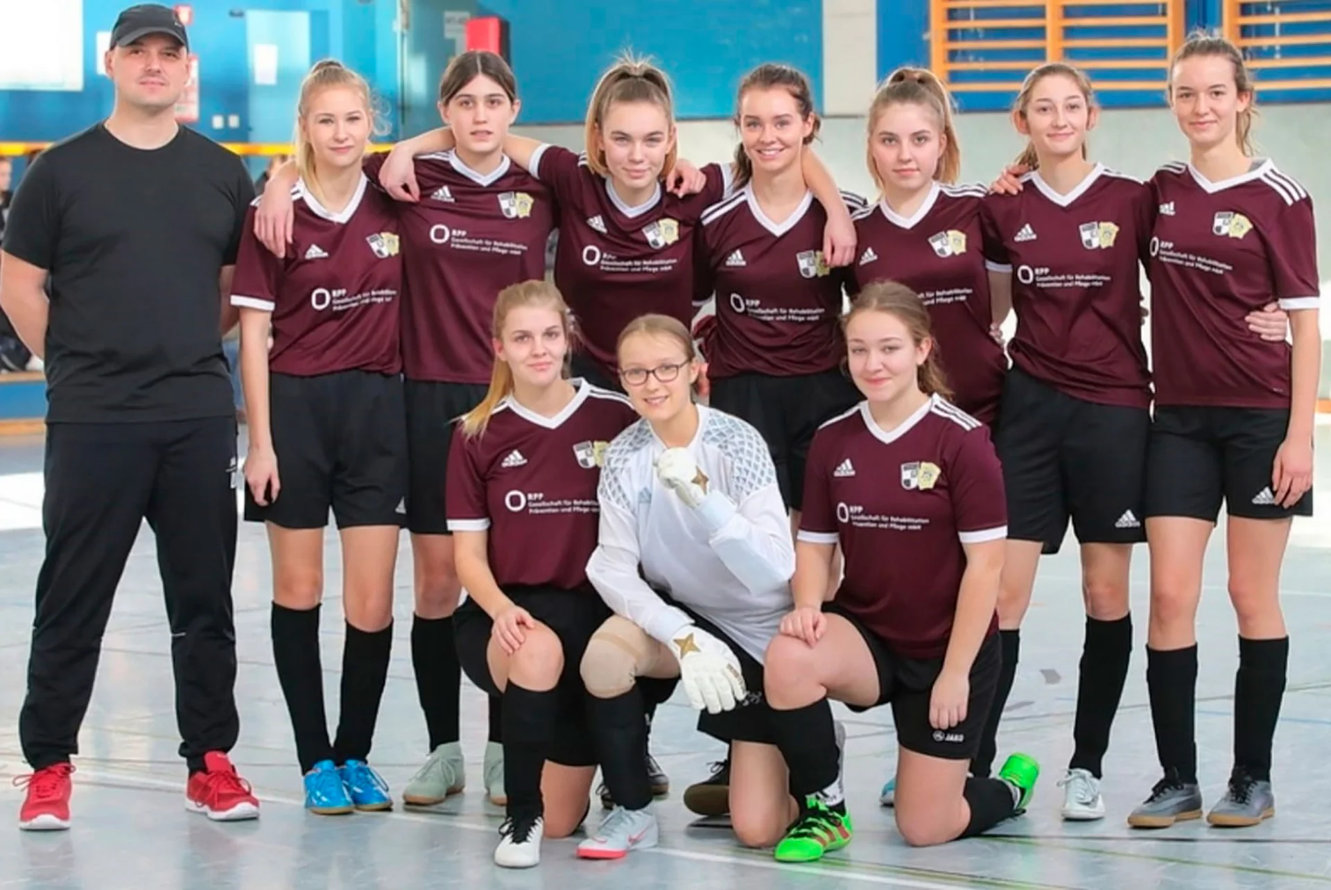 Unsere U17 Juniorinnen bei der Hallenkreismeisterschaft in Eckenhagen