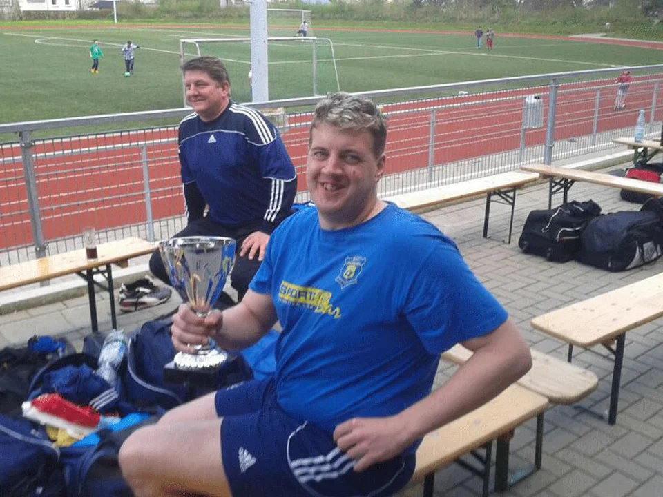 Carsten freut sich über den Turniersieg Carsten freut sich über den Turniersieg