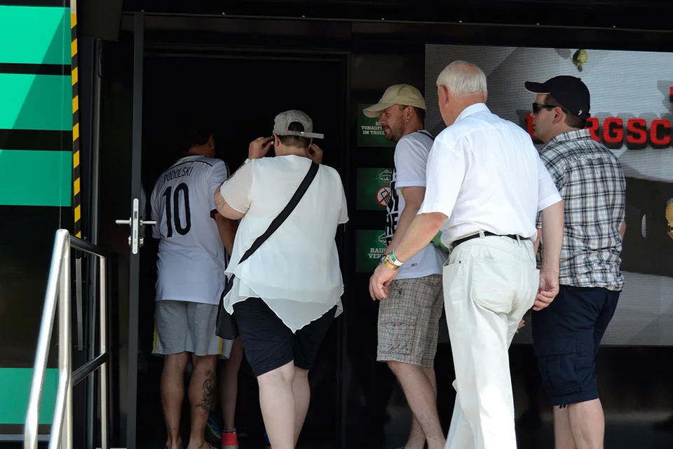 „Dunkel hier drin“ - da kann man schon mal die Sonnenbrille aufziehen „Dunkel hier drin“ - da kann man schon mal die Sonnenbrille aufziehen