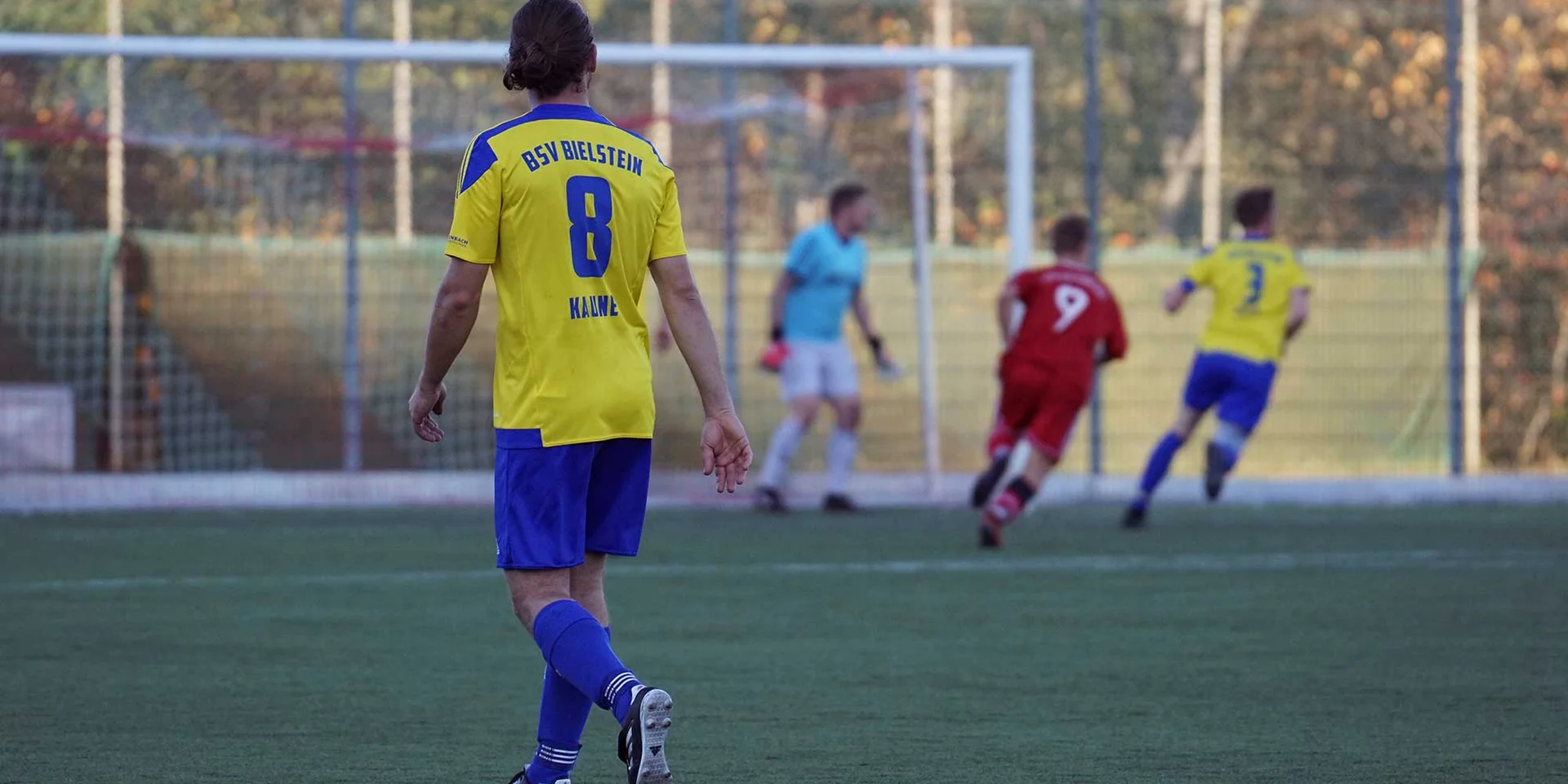 Unsere Erste Herren lieferte in Holpe-Steimelhagen eine souveräne Leistung ab