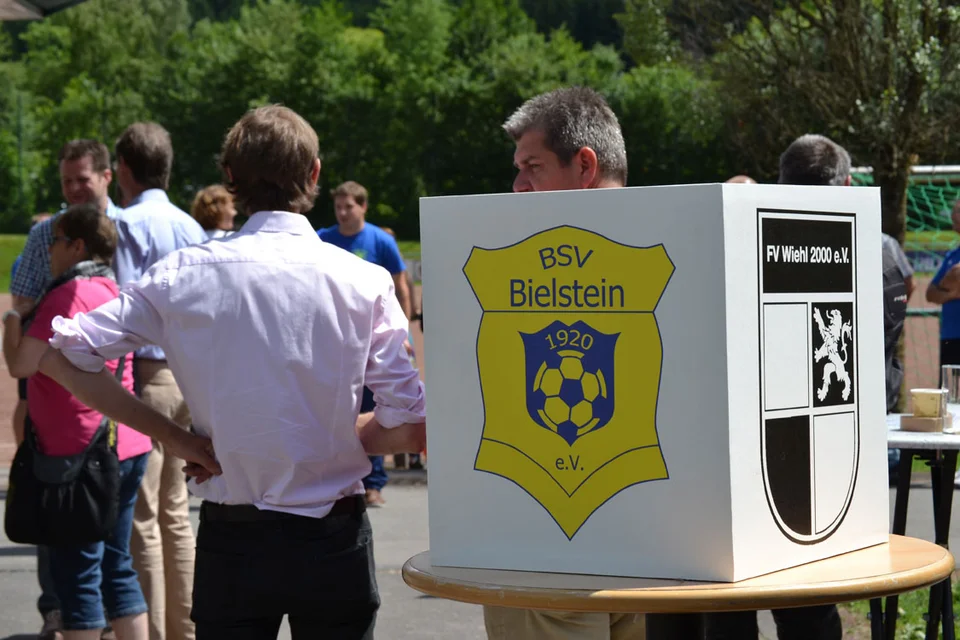 Die Spendenbox zu Gunsten der Hochwasseropfer aus Crimmitschau Die Spendenbox zu Gunsten der Hochwasseropfer aus Crimmitschau