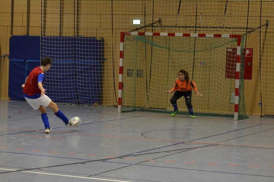 Während die nächste Biesfelderin ... Während die nächste Biesfelderin ...