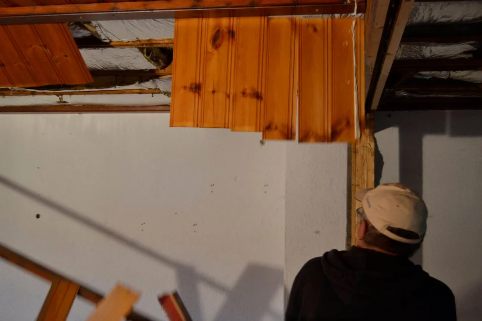 ... um sie wenig später kontrolliert herunterfallen zu lassen ... um sie wenig später kontrolliert herunterfallen zu lassen