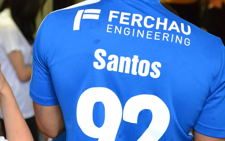 Raul Santos im Konzentrationstunnel vor dem Spiel Raul Santos im Konzentrationstunnel vor dem Spiel