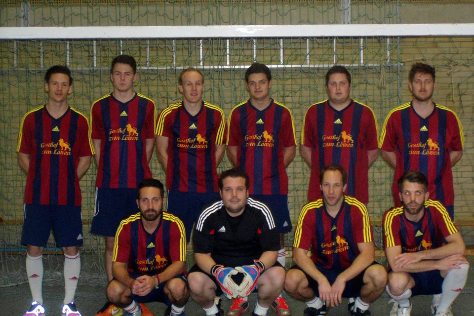 ... die Stimmungsmacher Löwen Marienhagen ... ... die Stimmungsmacher Löwen Marienhagen ...