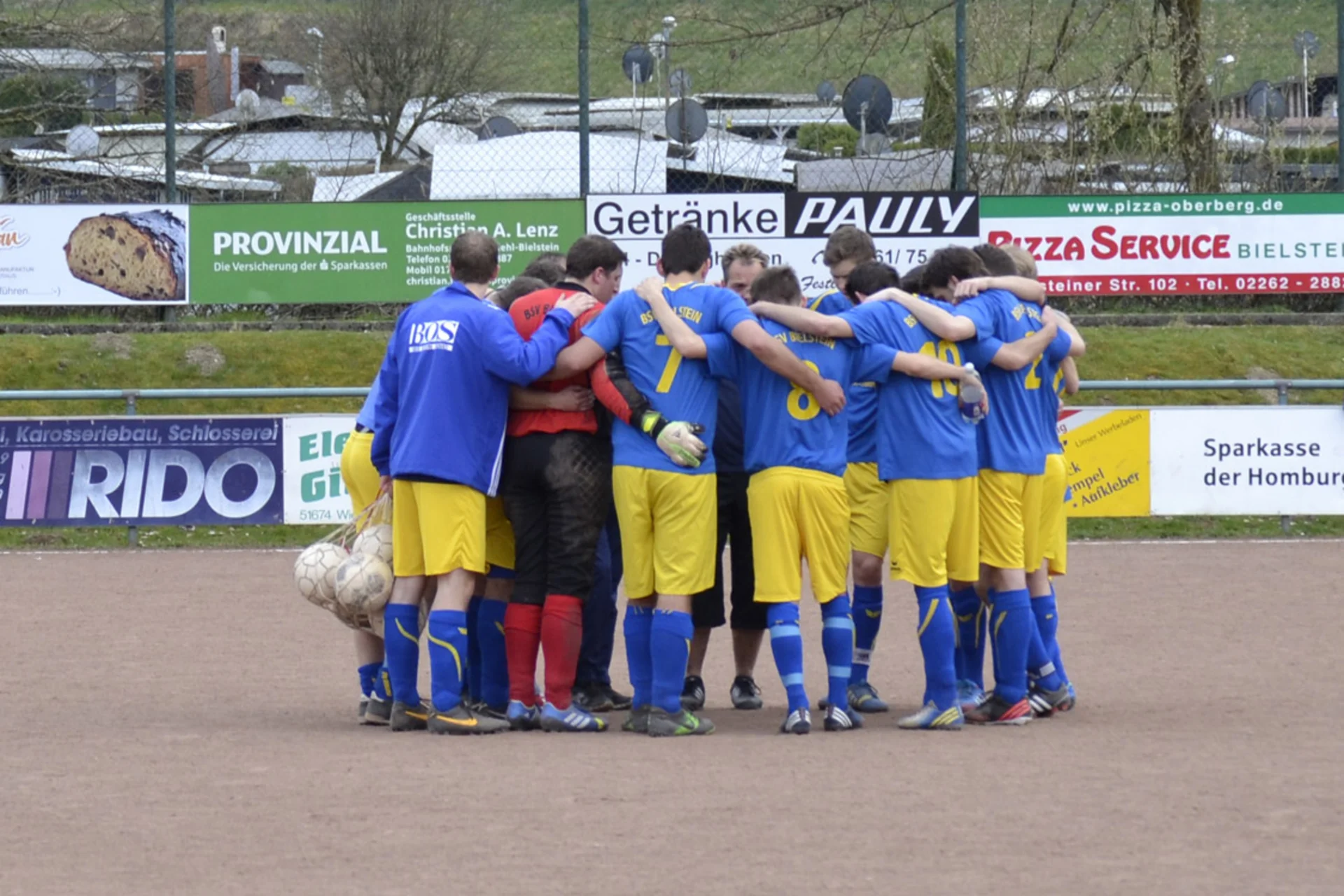 Durch viel Leidenschaft und ein bisschen Glück gewinnt unsere Erste gegen Waldbröl mit 3:1