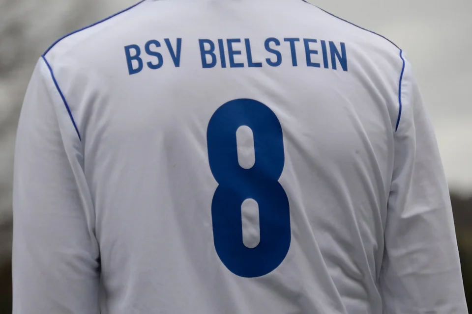 Breite Schultern: Manuel Holtz machte auf und mit der Acht ein richtig gutes Spiel Breite Schultern: Manuel Holtz machte auf und mit der Acht ein richtig gutes Spiel