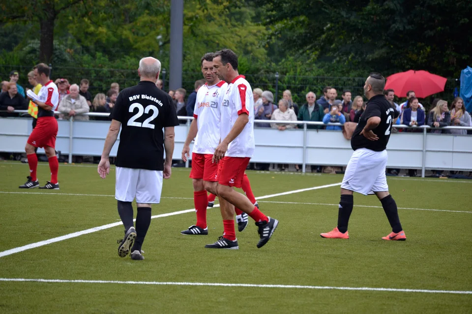 Hatten trotz des einen oder anderen Gegentores immer noch gut lachen: Rainer Klocke und Destan Jasarevic