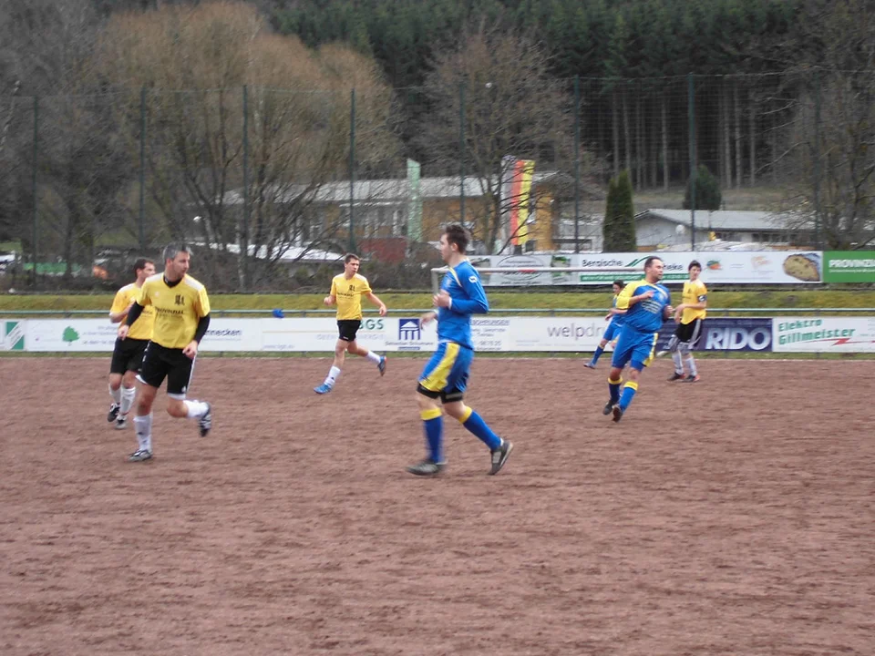 Marcel Nördtling probierte es immer wieder mit offensiven Vorstößen Marcel Nördtling probierte es immer wieder mit offensiven Vorstößen