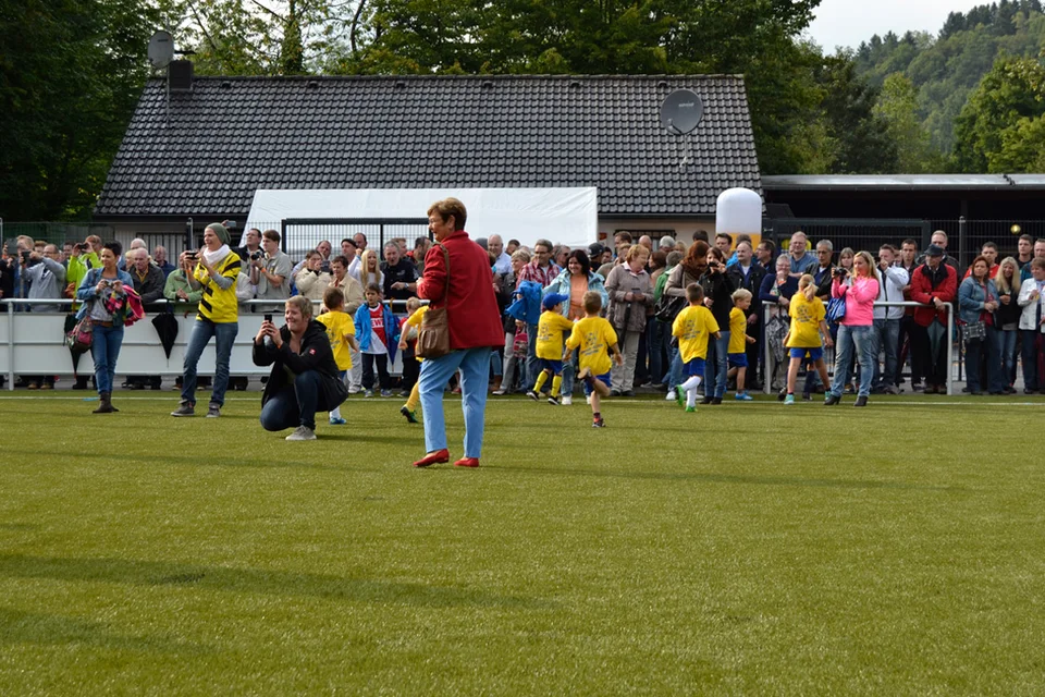 ... die Einlaufkids gaben alles